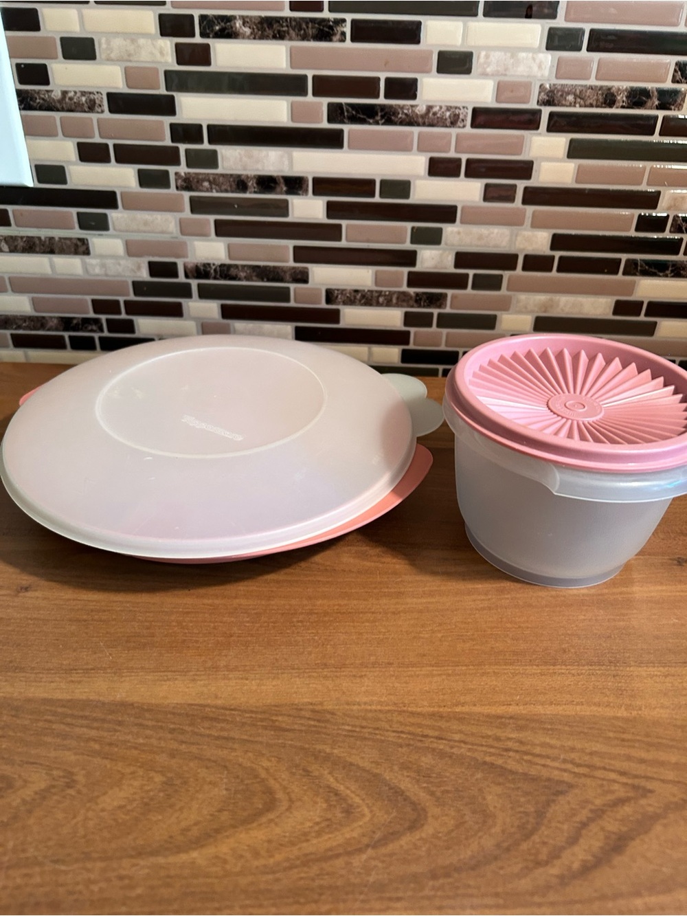 Tupperware Food Storage Container Set w Mauve Lids - Lunch & Salad!